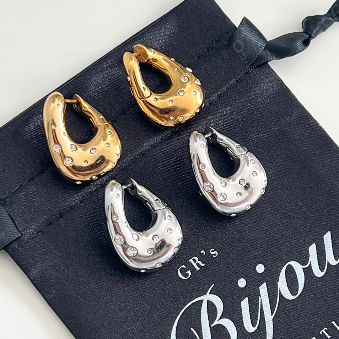Lola twist hoops