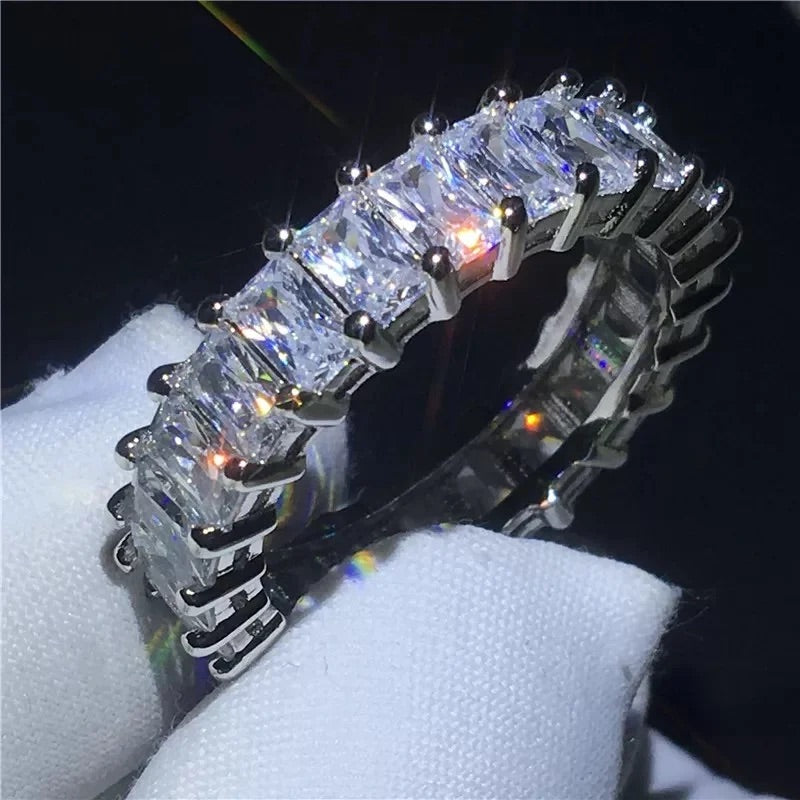 Remi Band Ring